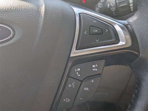 Used 2023 Ford Edge Titanium image 25