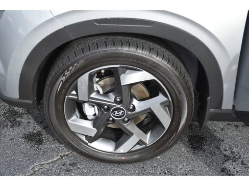 New 2025 Hyundai Venue SEL image 8