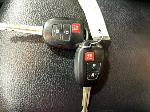 Used 2013 Toyota RAV4 XLE image 20
