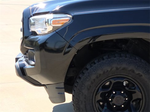 Used 2016 Toyota Tacoma SR5 image 5