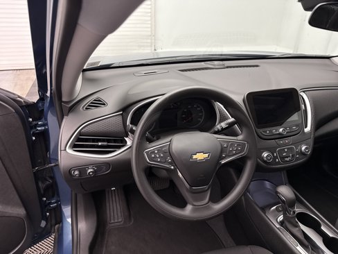 Certified 2025 Chevrolet Malibu LS image 20