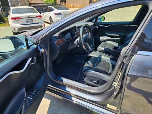 Used 2017 Tesla Model S 90D image 5