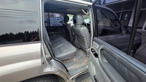 Used 2001 Toyota Land Cruiser image 15