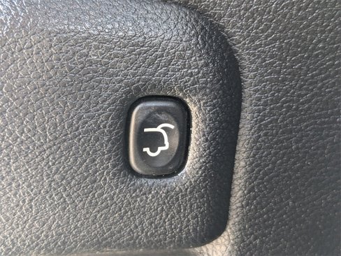 Used 2021 Jeep Grand Cherokee Laredo X image 15