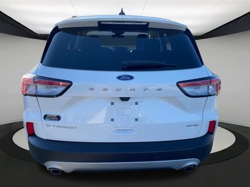 Used 2022 Ford Escape Titanium image 6