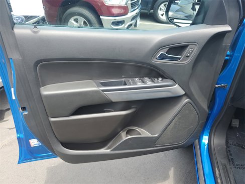 Used 2022 Chevrolet Colorado LT w/ LT Convenience Package image 17