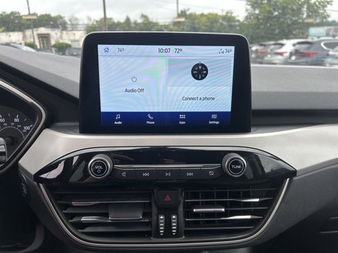 Used 2022 Ford Escape SE w/ SE Sport Appearance Package image 15