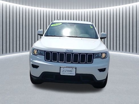 Used 2021 Jeep Grand Cherokee Laredo w/ Security & Convenience Group image 9