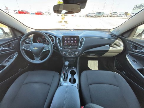 Used 2024 Chevrolet Malibu LT image 9