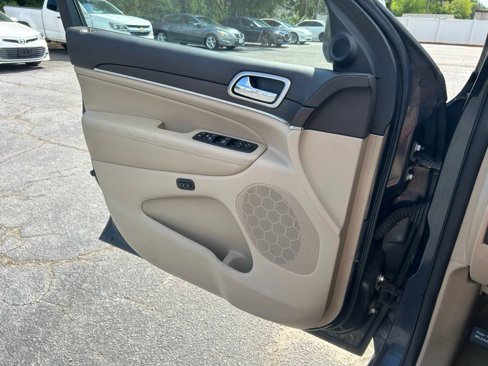 Used 2016 Jeep Grand Cherokee Overland image 29
