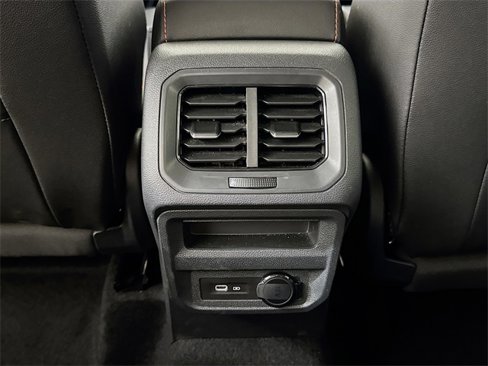 Used 2024 Volkswagen Tiguan Wolfsburg Edition image 23