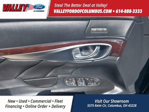 Used 2016 INFINITI Q70 3.7 w/ Technology Package image 11