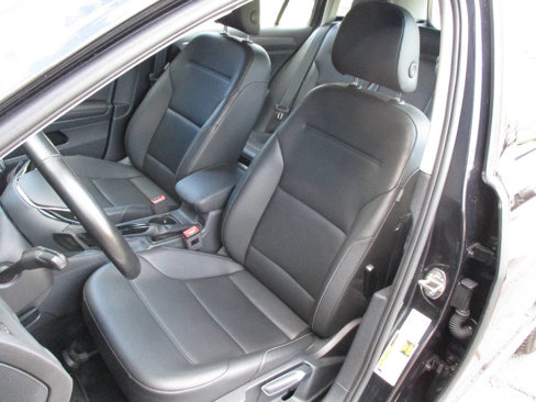 Used 2019 Volkswagen Golf Alltrack S image 65