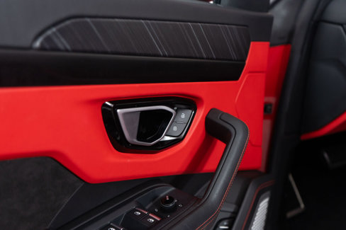 Used 2021 Lamborghini Urus image 23
