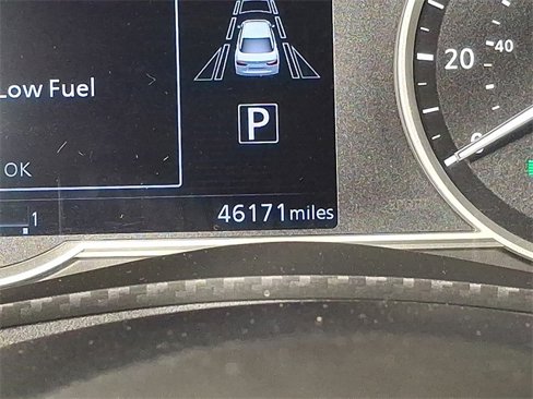 Used 2020 Nissan Versa SV image 22