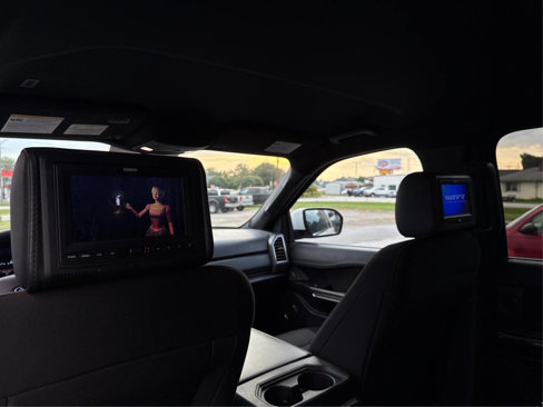 Used 2018 Ford Expedition XLT image 20