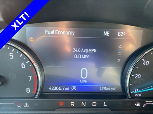 Used 2024 Ford Explorer XLT w/ Equipment Group 202A image 28