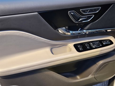 Used 2020 Lincoln Corsair Reserve w/ Elements Package image 15