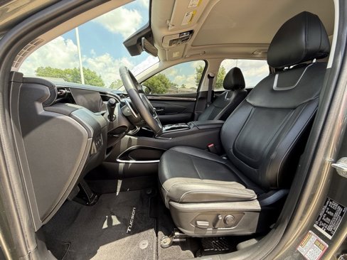 Used 2023 Hyundai Tucson Limited image 14