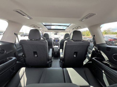 Used 2022 Subaru Ascent Limited w/ Technology Package image 9