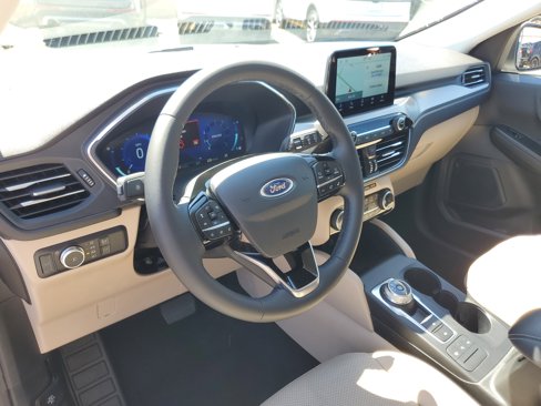 Used 2022 Ford Escape Titanium image 13