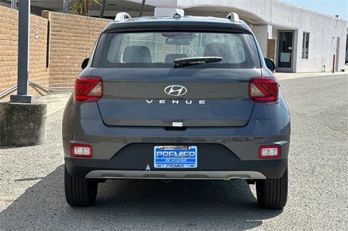 New 2025 Hyundai Venue SEL image 5