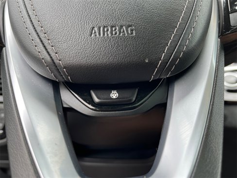 Used 2021 BMW 540i xDrive w/ Premium Package image 26