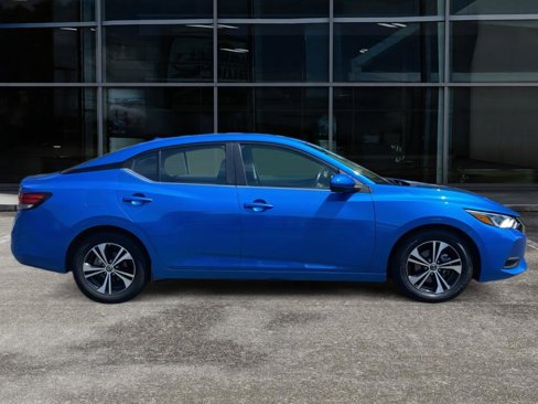 Used 2023 Nissan Sentra SV image 4
