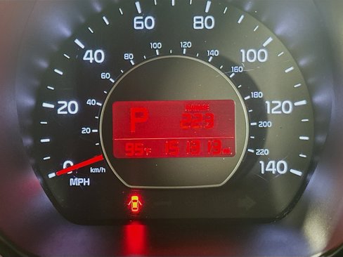 Used 2016 Kia Soul + image 18