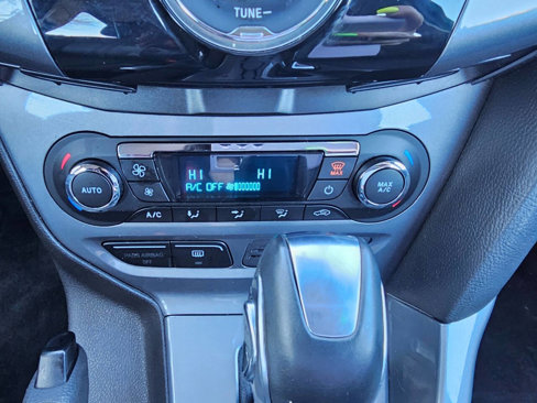 Used 2013 Ford Focus Titanium image 25