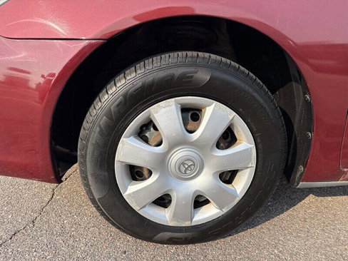 Used 2004 Toyota Camry LE image 13
