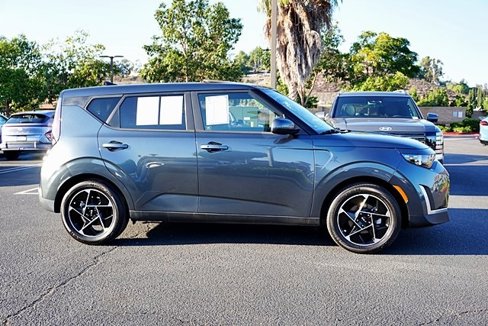 Used 2023 Kia Soul EX image 6