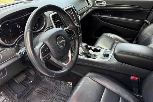 Used 2018 Jeep Grand Cherokee Limited image 12