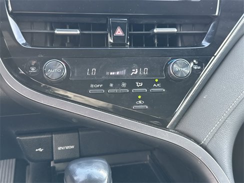 Used 2023 Toyota Camry SE image 21