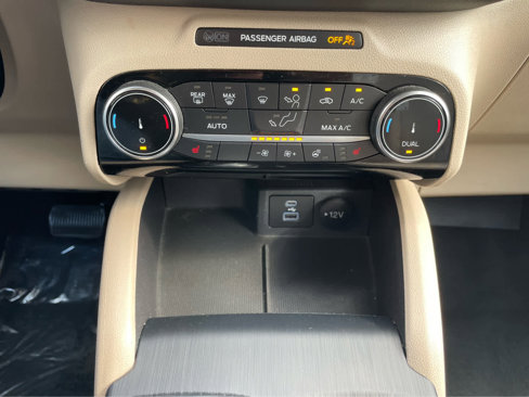 Used 2022 Ford Escape SE w/ Convenience Package image 24