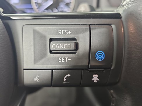 Used 2023 Nissan Rogue SV w/ SV Premium Package image 21