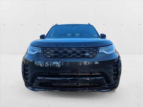 Certified 2024 Land Rover Discovery Dynamic SE image 3