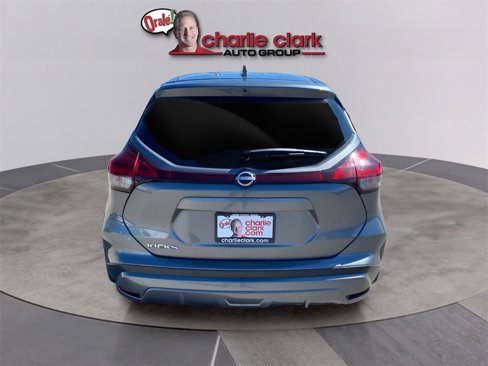 Used 2024 Nissan Kicks S image 5