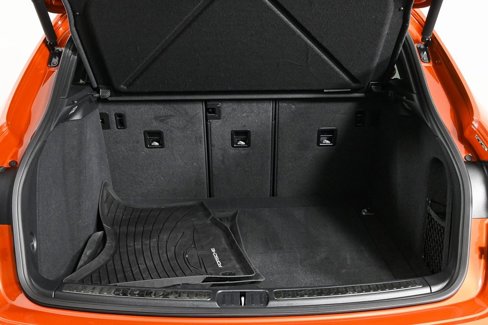 Certified 2022 Porsche Macan image 32