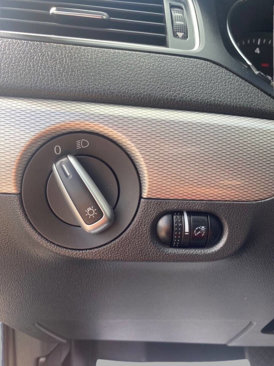 Used 2015 Volkswagen Jetta SE image 16