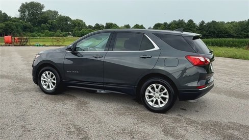 Used 2020 Chevrolet Equinox LT w/ Driver Convenience Package image 6
