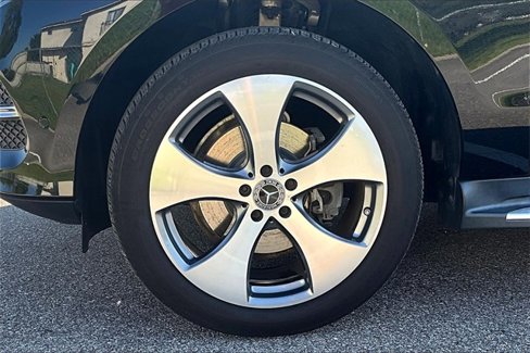 Used 2018 Mercedes-Benz GLE 350 image 34