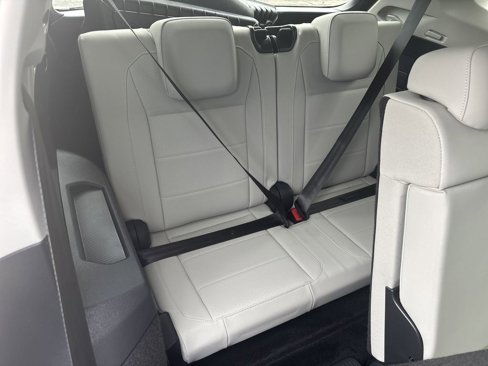 Used 2019 Volkswagen Tiguan SE image 30