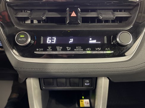 Used 2023 Toyota Corolla Cross LE image 23