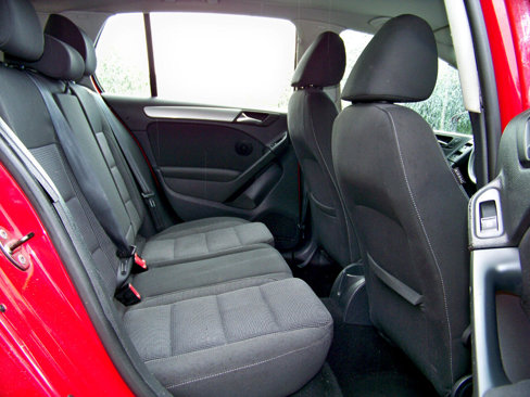 Used 2011 Volkswagen Golf 4-Door image 25