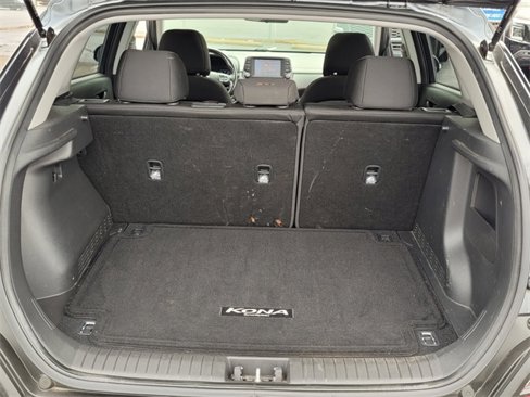 Used 2018 Hyundai Kona SEL w/ SEL Tech Package 02 image 12