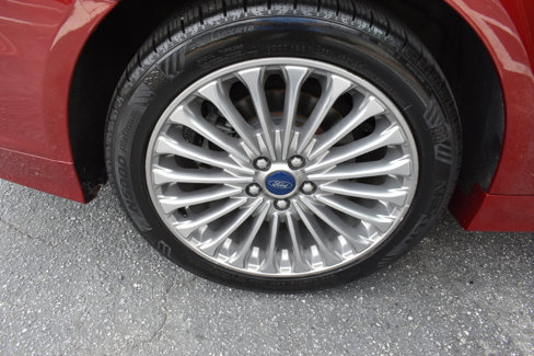 Used 2015 Ford Fusion Titanium image 38
