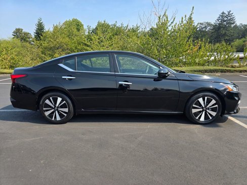 Used 2022 Nissan Altima 2.5 SV image 3