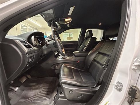 Used 2018 Jeep Grand Cherokee Limited image 19