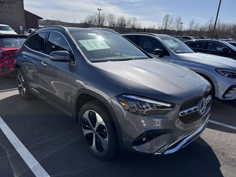 Used 2025 Mercedes-Benz GLA 250 4MATIC image 2